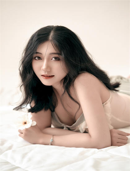 《第五指令》不同结局版本比较：导演剪辑版差异分析